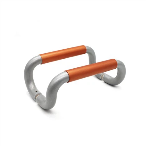 Hliníkové dveře, žebřík, posuvná rukojeť